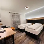 Отель Franken