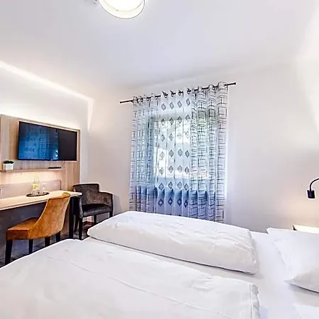 Franken 3* Forchheim (Bavaria)
